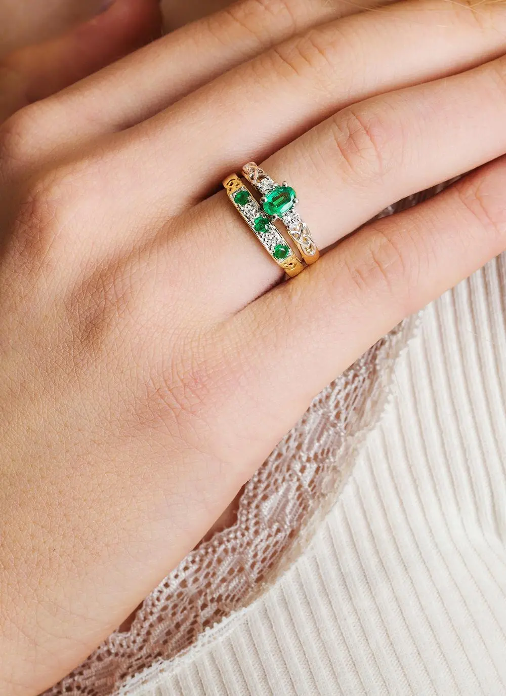 14ct Yellow & White Gold Oval Emerald & Diamond Trinity Ring - Image 3