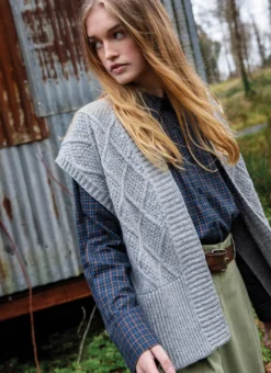 Nettle Silk Cashmere Sleeveless Aran Cardigan