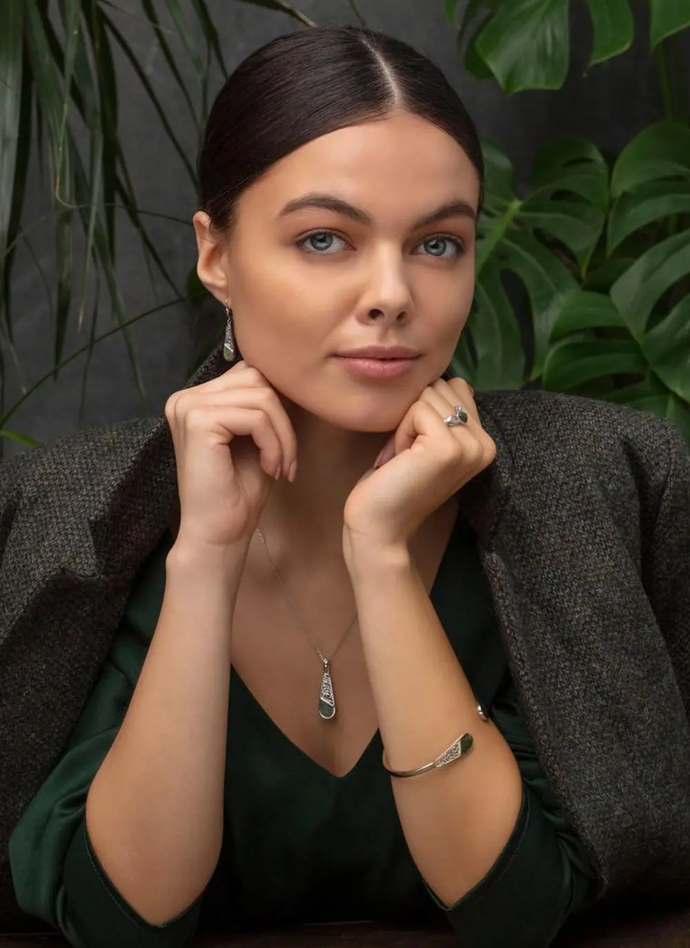 Sterling Silver Connemara Marble Trinity Knot Earrings - Image 2