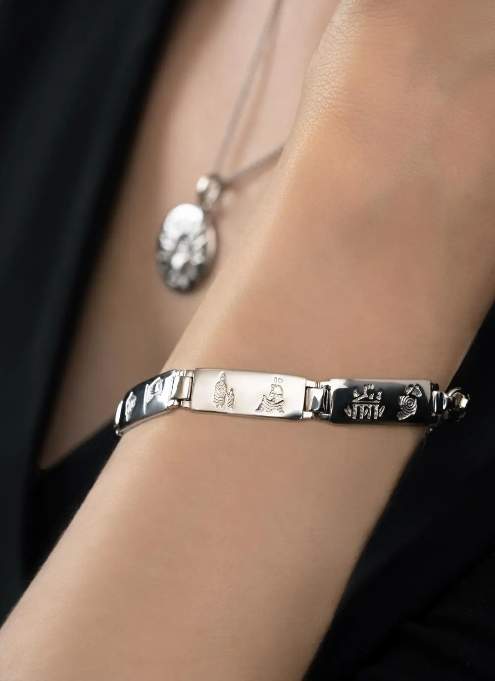 Sterling Silver History Of Ireland Bracelet - Image 2