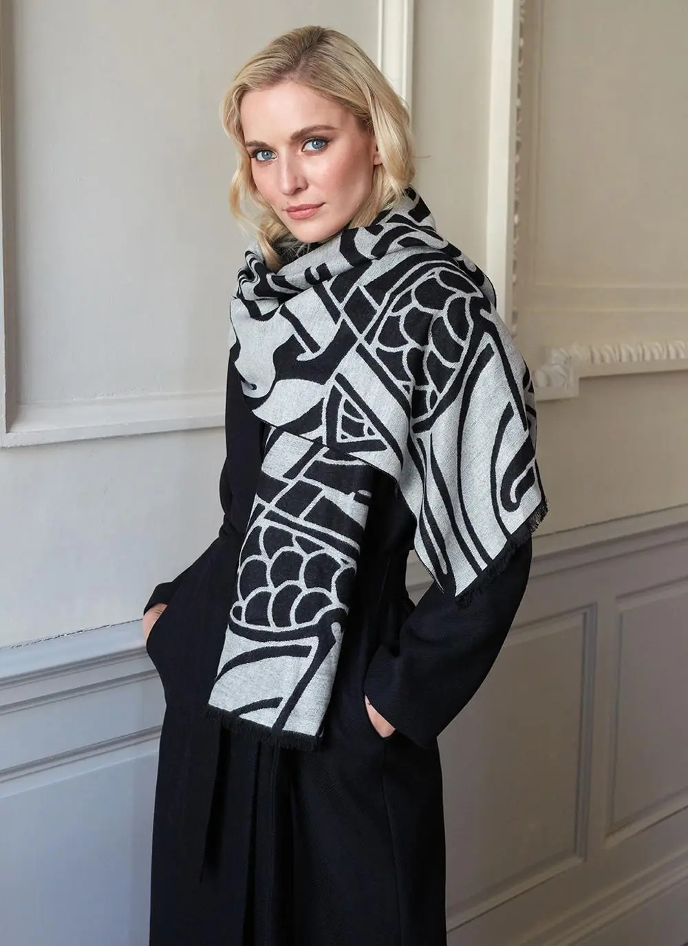 Book Of Kells Reversible Scarf - Grey & Black