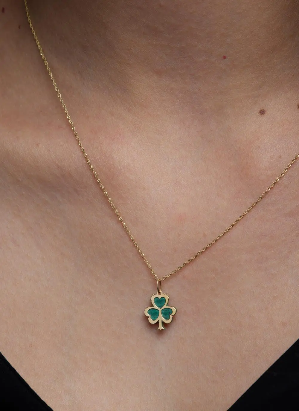 9ct Gold & Malachite Shamrock Pendant - Image 3