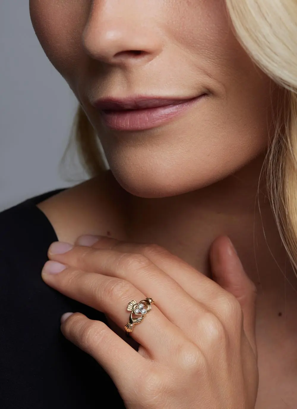 14ct Gold Diamond Claddagh Ring - Image 2