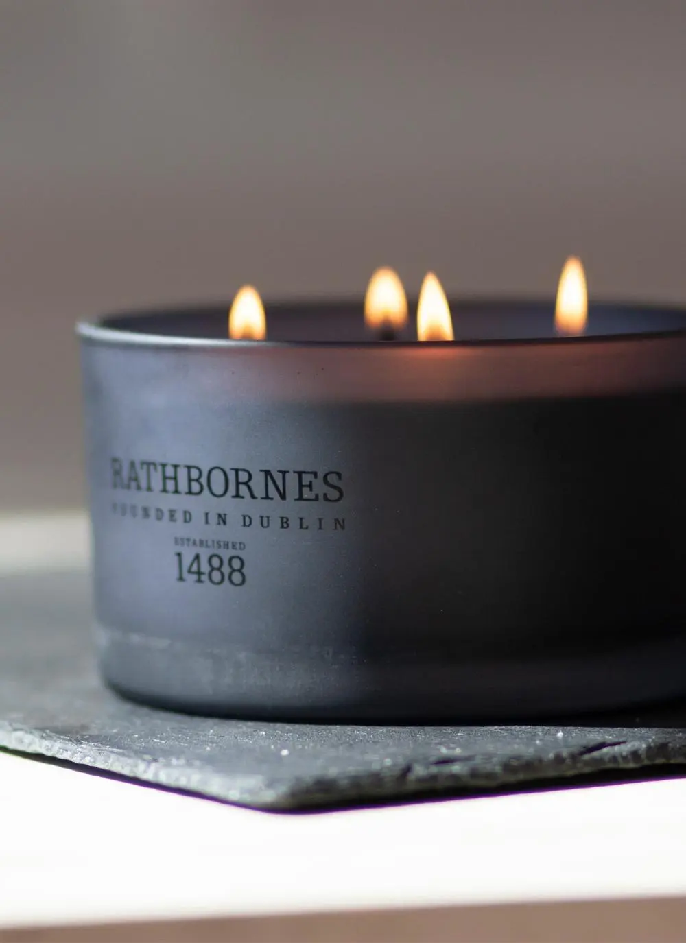 Dublin Dusk Luxury Candle - Image 2